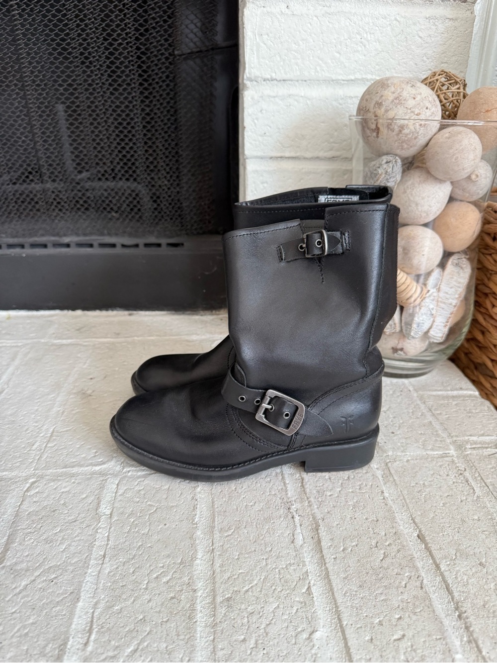 Frye Kids Black Leather Engineer Boots Buckle Moto Premium Classic Size 1-2